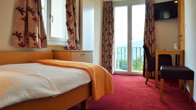 Hotel proche commerce crans montana